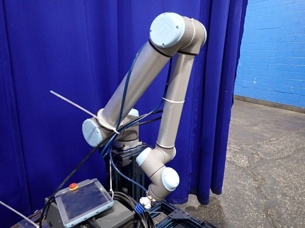 Universal Robots Robot - Ur10