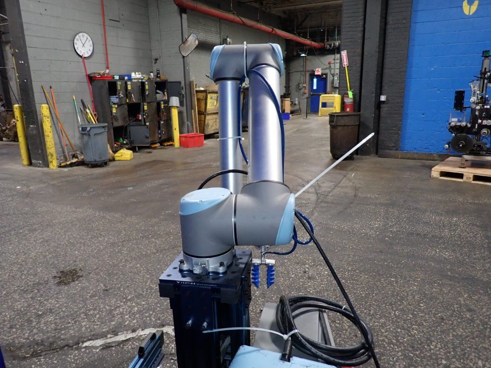 Universal Robots Robot - Ur10