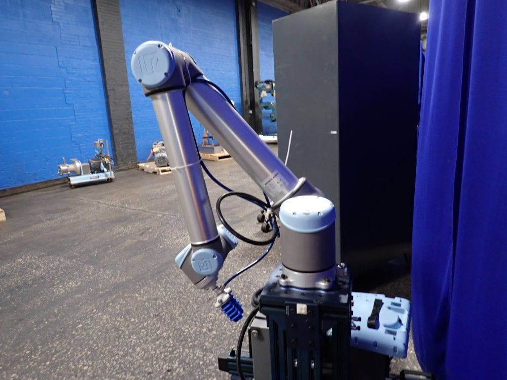 Universal Robots Robot - Ur10