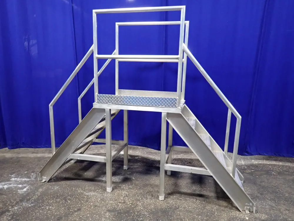 CROSS-OVER STAIRS