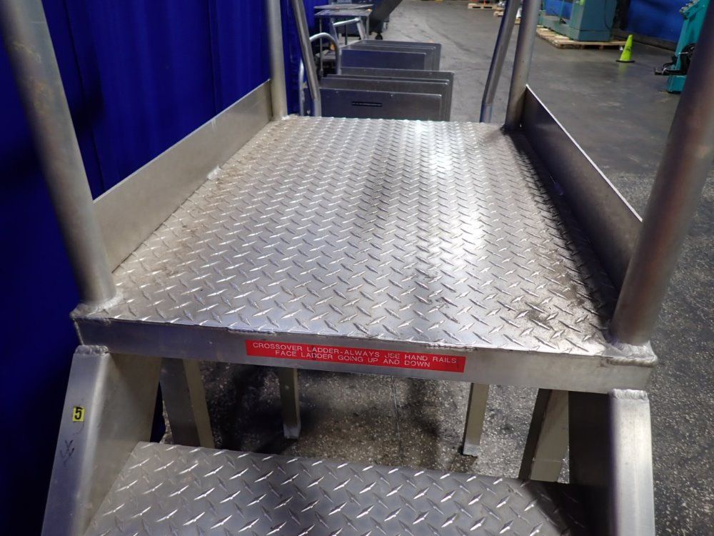 5 Steps / 450 Lbs Cross-over Stairs