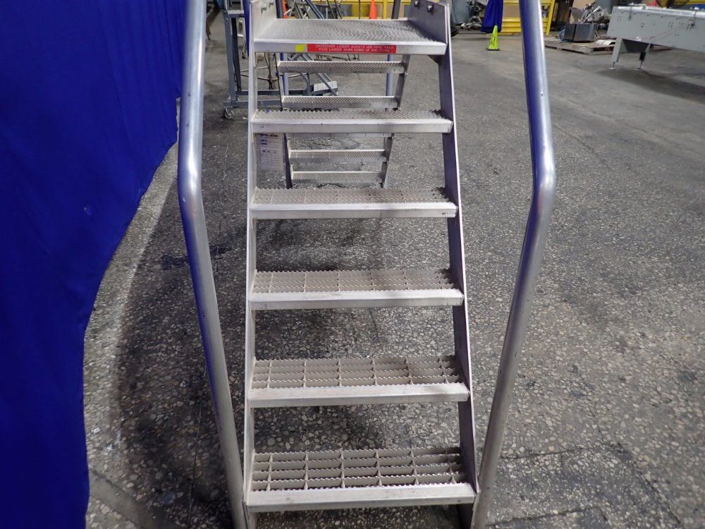 6 Steps Crossway Stairs