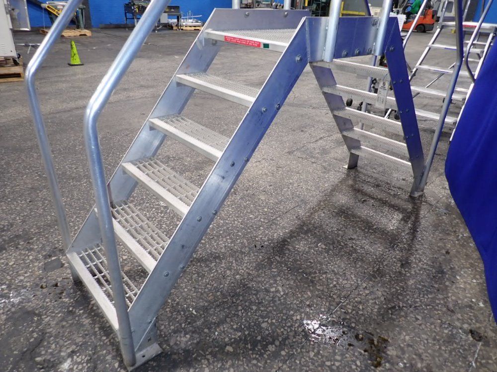 6 Steps Crossway Stairs