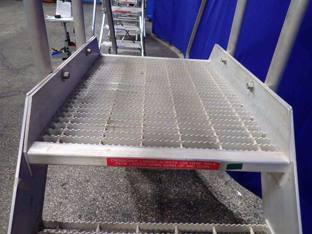 6 Steps Crossway Stairs