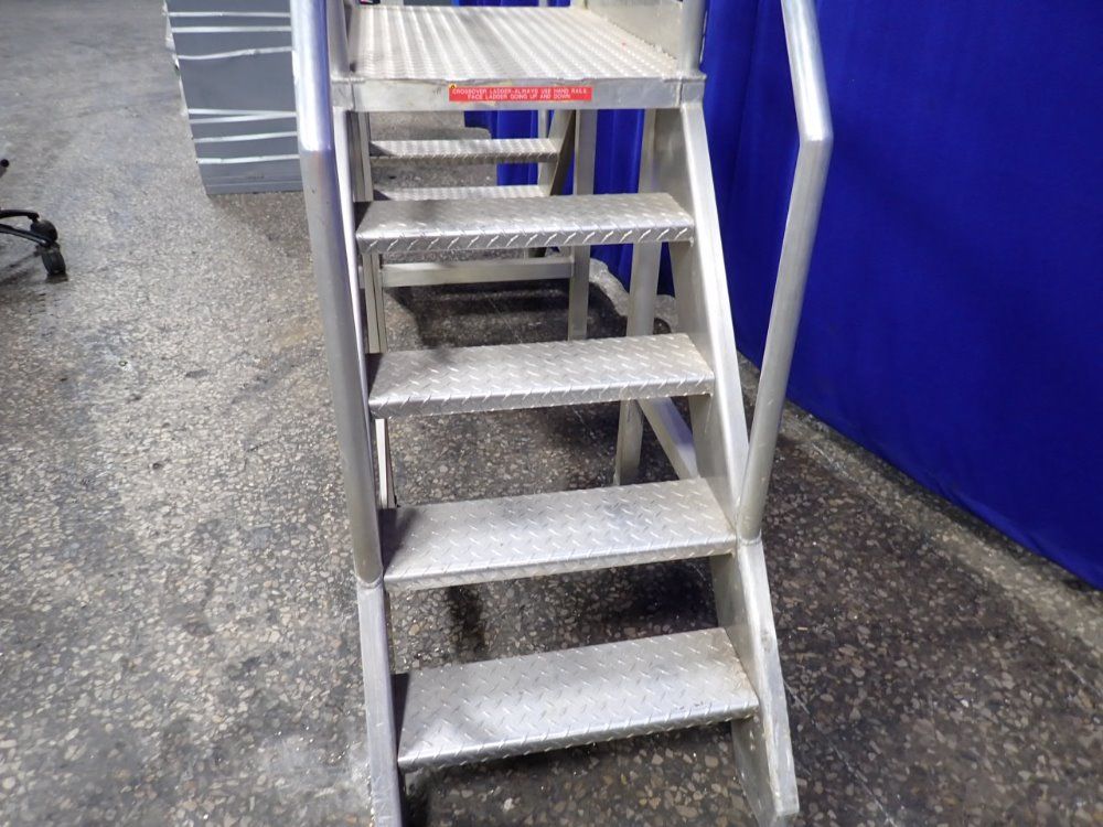 5 Steps Crossway Stairs