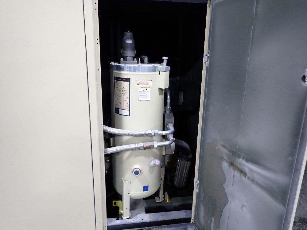 Ingersoll Rand 125 Hp Rotary Screw Air Compressor - R90i-a125