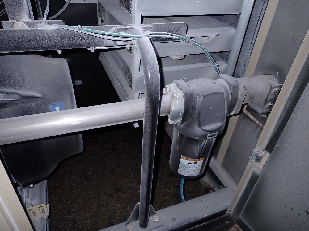 Ingersoll Rand 125 Hp Rotary Screw Air Compressor - R90i-a125