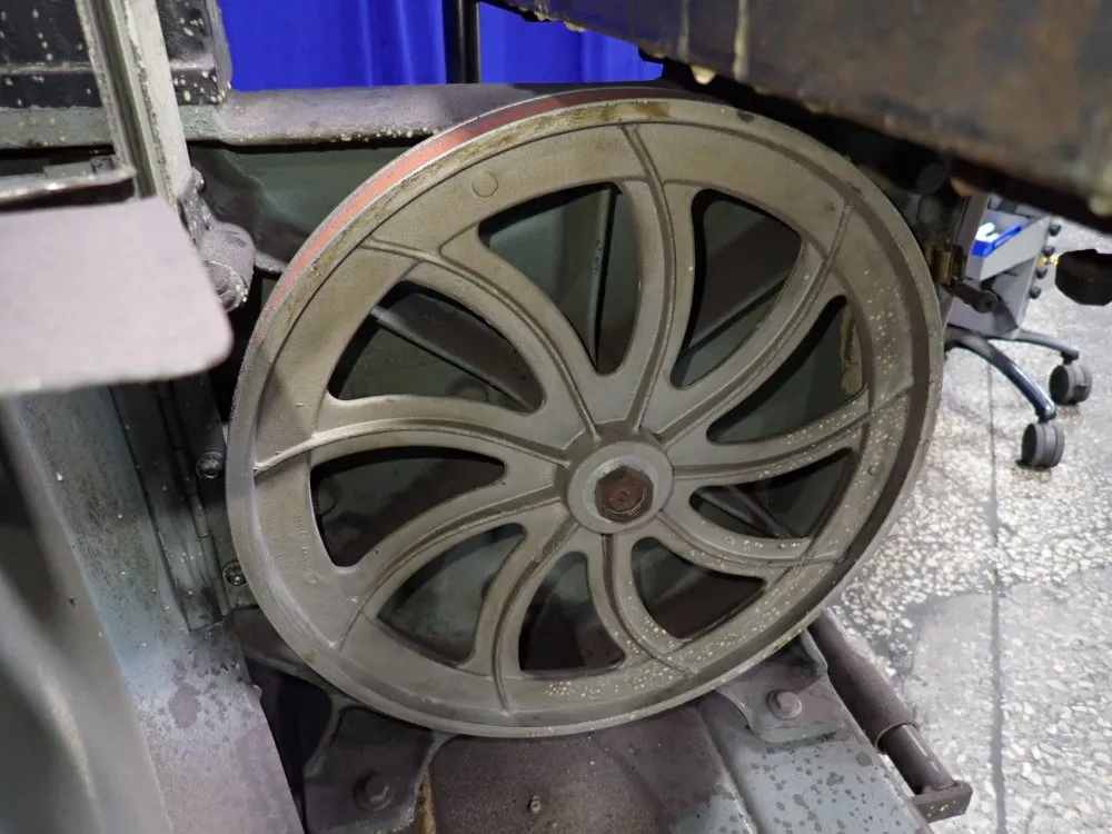 Delta 13 1/2" Vertical Band Saw - 88f34193