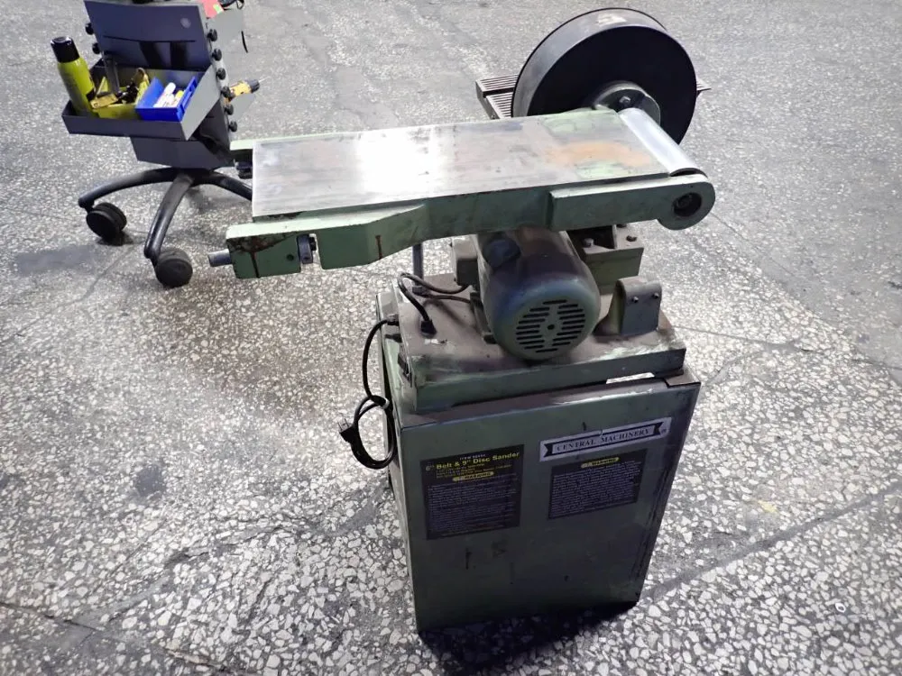 Central Machinery 6"x9" Belt & Disc Sander - T6852