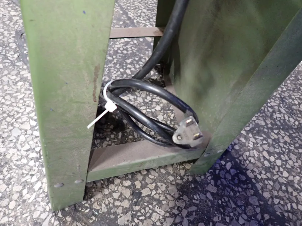 Central Machinery 6"x9" Belt & Disc Sander - T6852