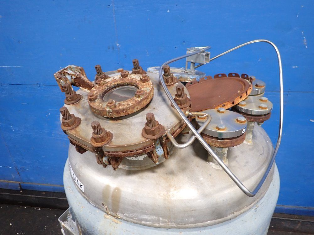 Roben Aprox. 130 Gallon Monomer Tank