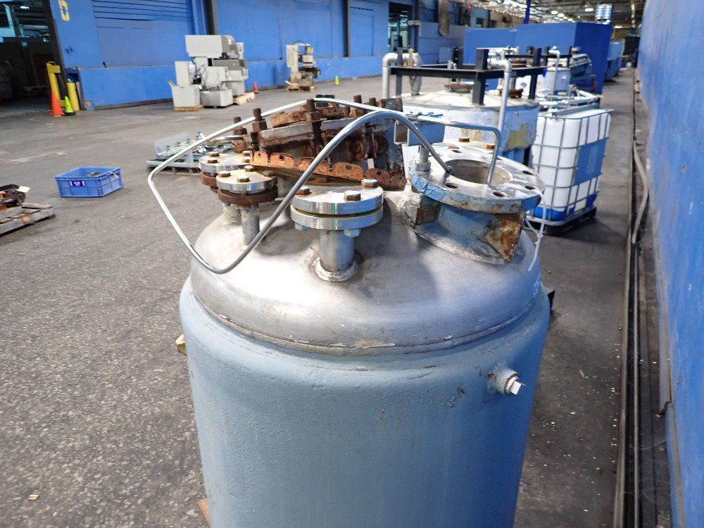 Roben Aprox. 130 Gallon Monomer Tank