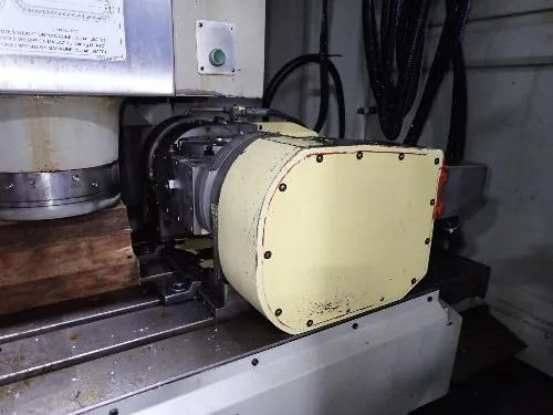 Hardinge/bridgeport 23 1/2" X 39 1/4" Cnc 5 Axis Vmc - Xr 760