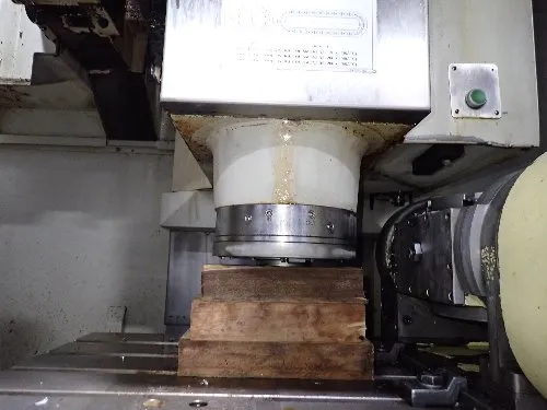 Hardinge/bridgeport 23 1/2" X 39 1/4" Cnc 5 Axis Vmc - Xr 760