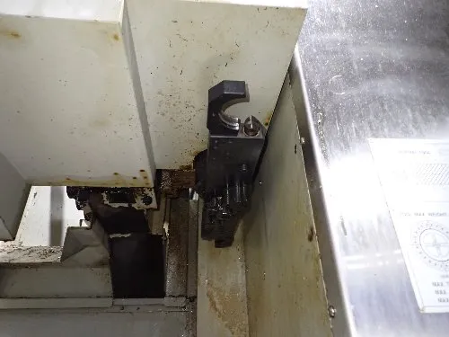 Hardinge/bridgeport 23 1/2" X 39 1/4" Cnc 5 Axis Vmc - Xr 760