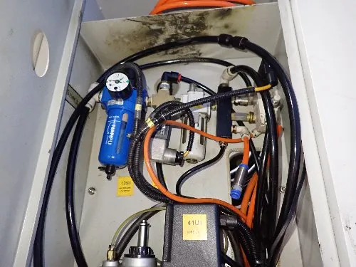 Hardinge/bridgeport 23 1/2" X 39 1/4" Cnc 5 Axis Vmc - Xr 760