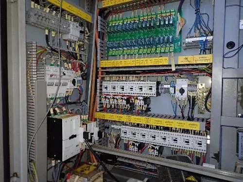 Hardinge/bridgeport 23 1/2" X 39 1/4" Cnc 5 Axis Vmc - Xr 760