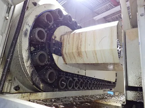 Hardinge/bridgeport 23 1/2" X 39 1/4" Cnc 5 Axis Vmc - Xr 760