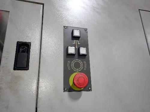 Hardinge/bridgeport 23 1/2" X 39 1/4" Cnc 5 Axis Vmc - Xr 760