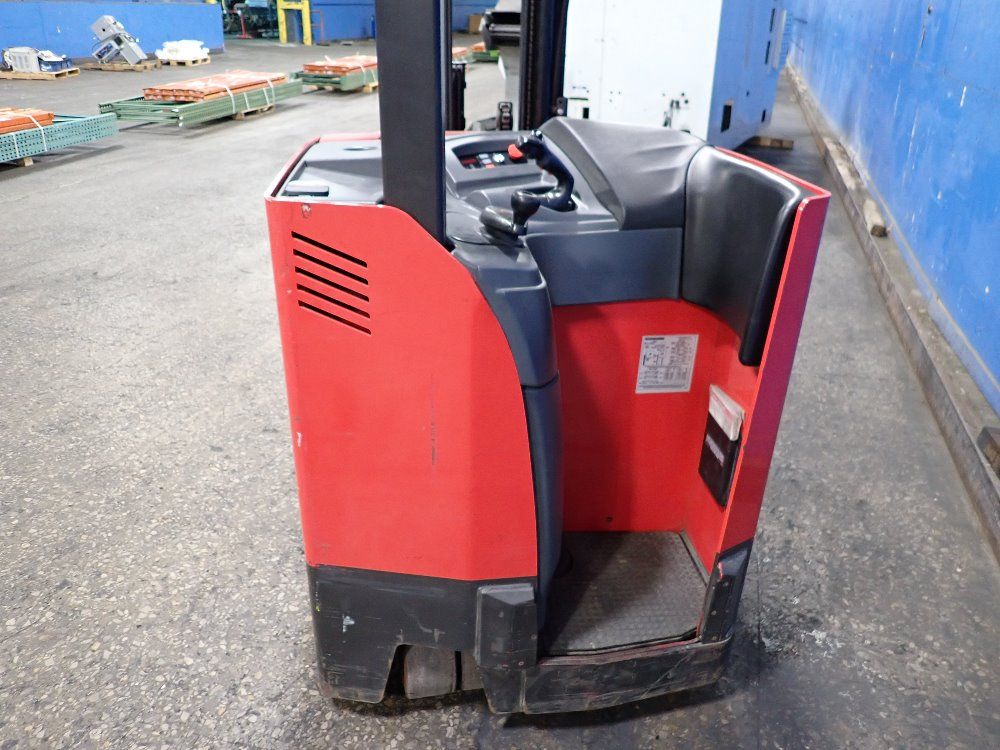 Raymond 3000 Lbs Standup Forklift - 425-c30tt