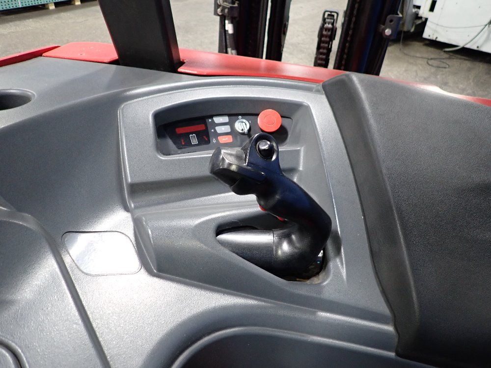 Raymond 3000 Lbs Standup Forklift - 425-c30tt