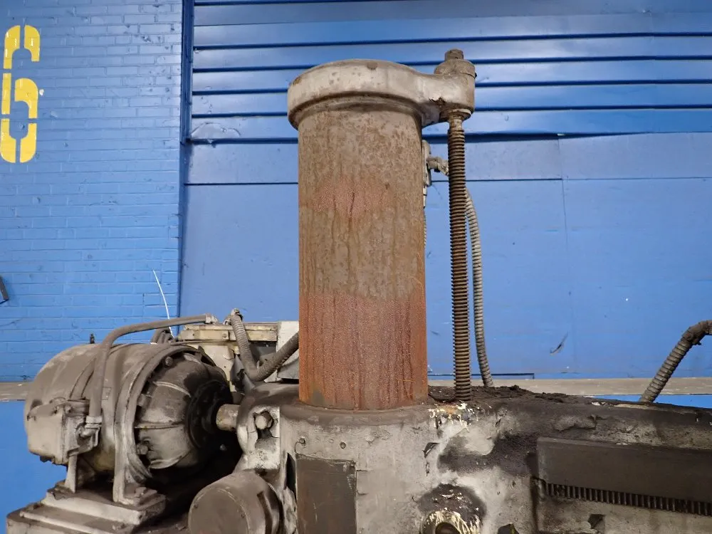 Cincinnati 3'3" X 8" Radial Arm Drill