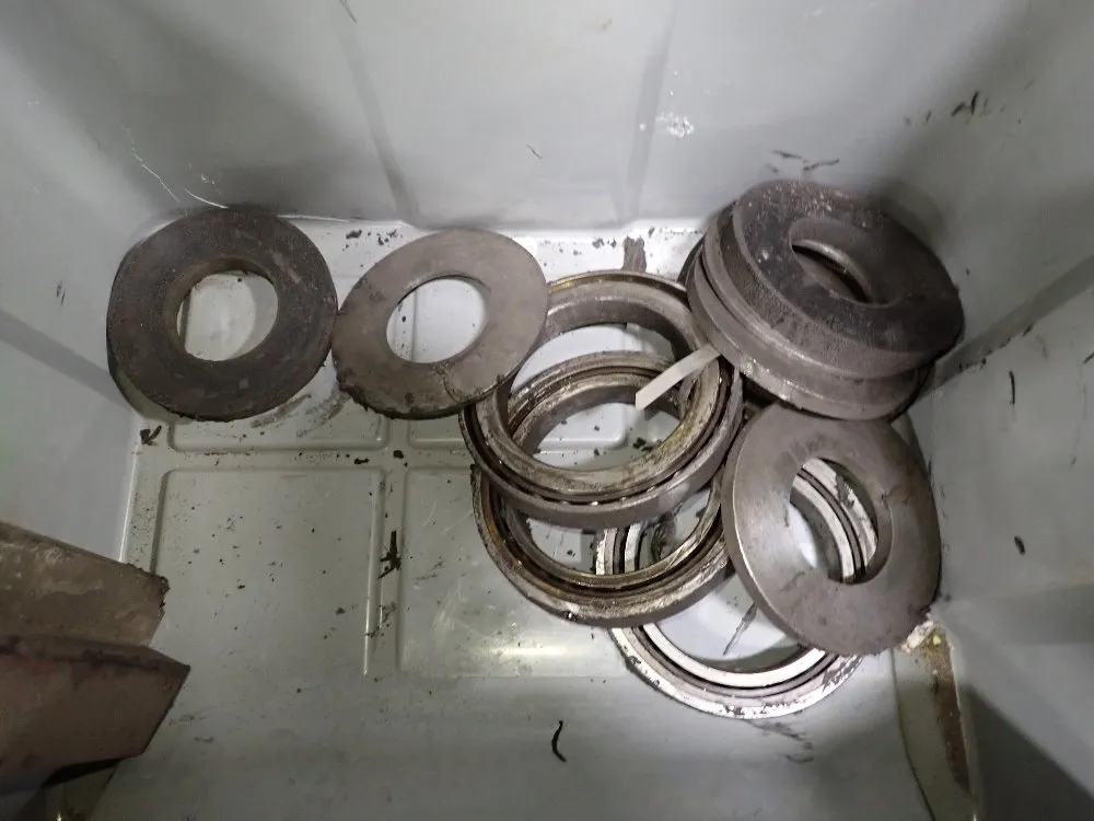 Cincinnati 3'3" X 8" Radial Arm Drill