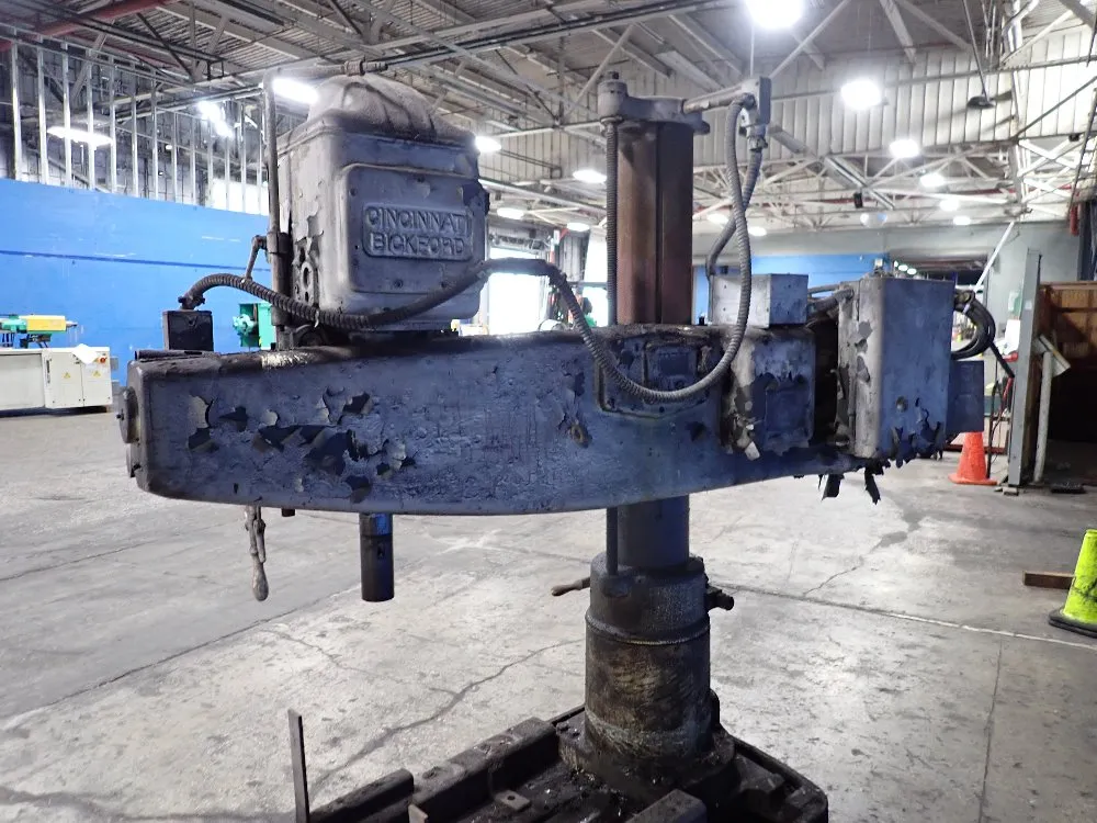 Cincinnati 3'3" X 8" Radial Arm Drill