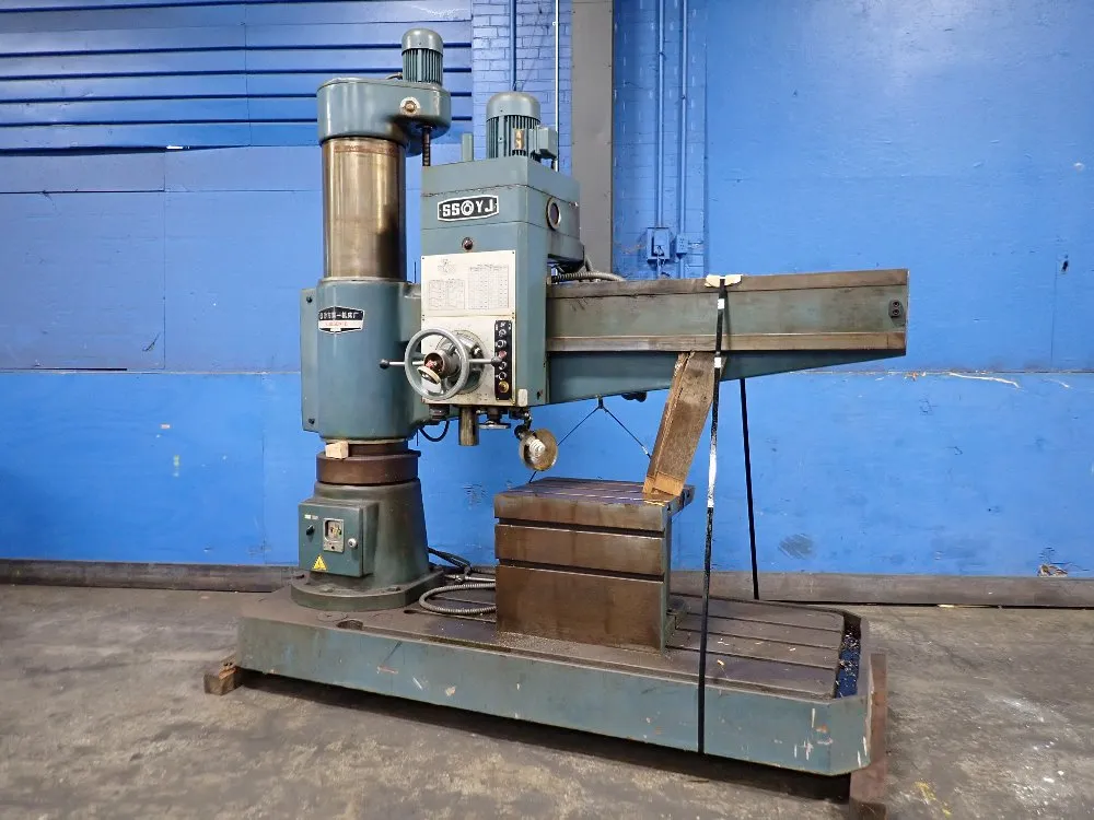 RADIAL ARM DRILL