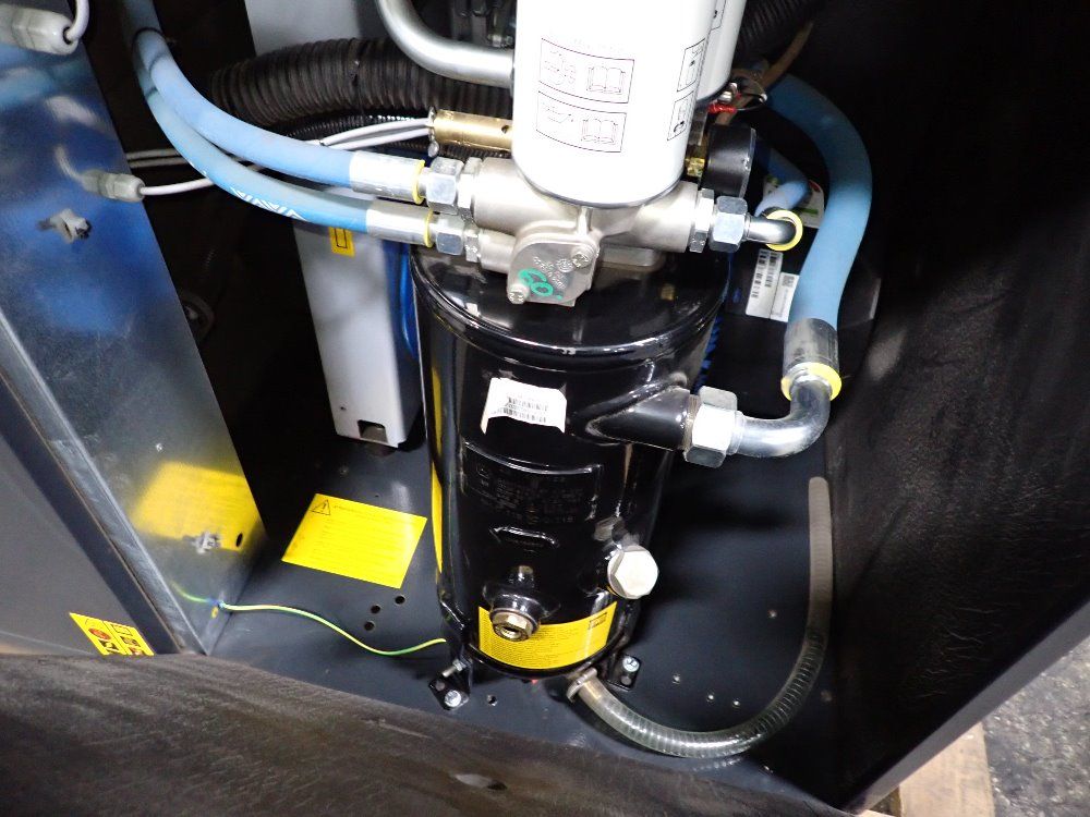 Quincy 22 Kw Air Compressor - Qgs 30