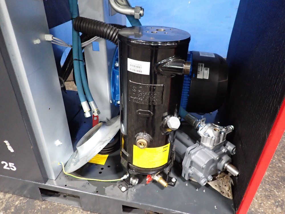 Chicago Pneumatic 18.5 Kw Air Compressor - Qrs25