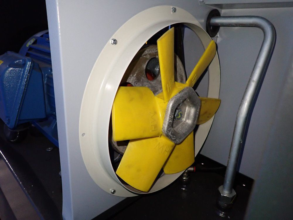 Quincy 15 Kw Air Compressor - Qgs20sd T120