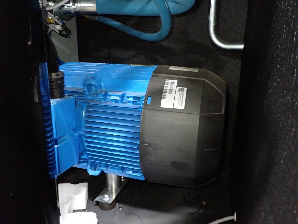 Quincy 22 Kw Air Compressor - Qgs30