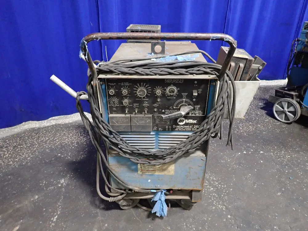 Miller 250 Amp Welder - Syncrowave 250