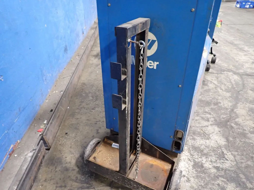 Miller 300 Amp Welder - Syncrowave 300