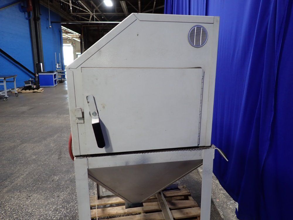 34"x4"x23" Blast Cabinet - 4224