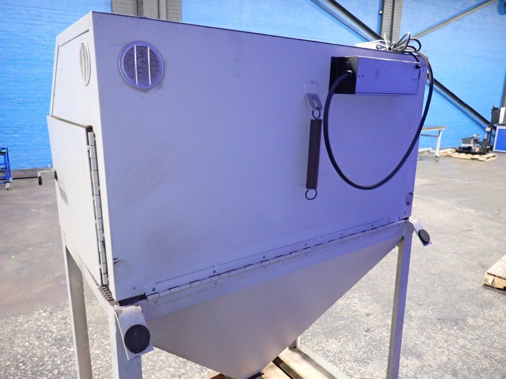 34"x4"x23" Blast Cabinet - 4224
