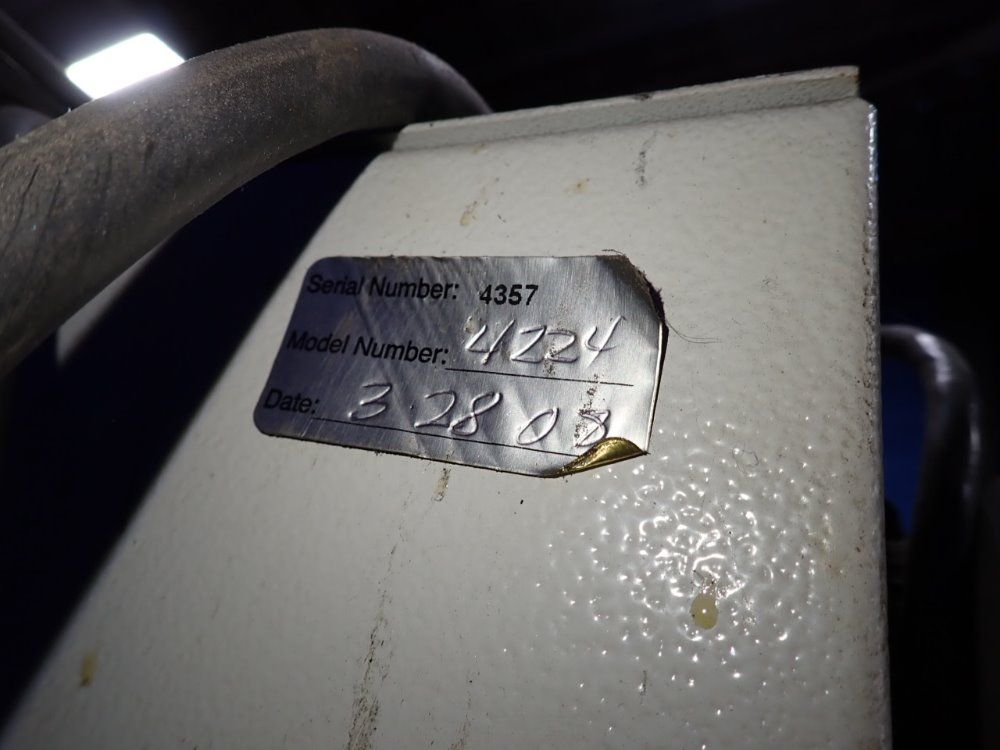 34"x4"x23" Blast Cabinet - 4224