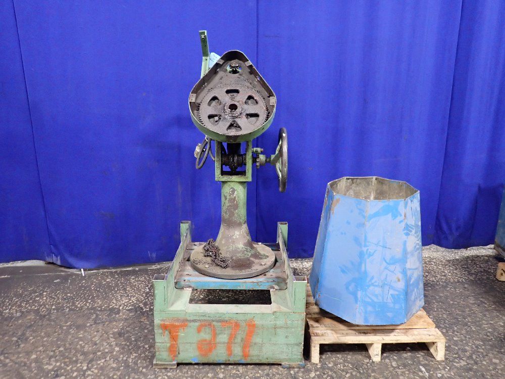 Henderson Corporation 20 1/2" X 20 1/2" Tumbler - 123 5