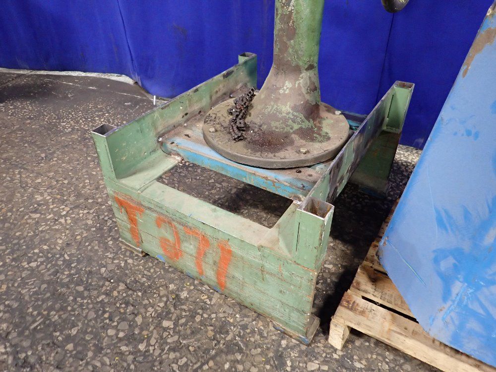 Henderson Corporation 20 1/2" X 20 1/2" Tumbler - 123 5