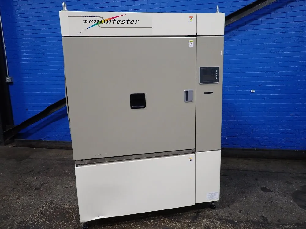 Iwaski Electric 29" X 36" X 26" Chamber Eye Super Xenon Tester - Xer-w75