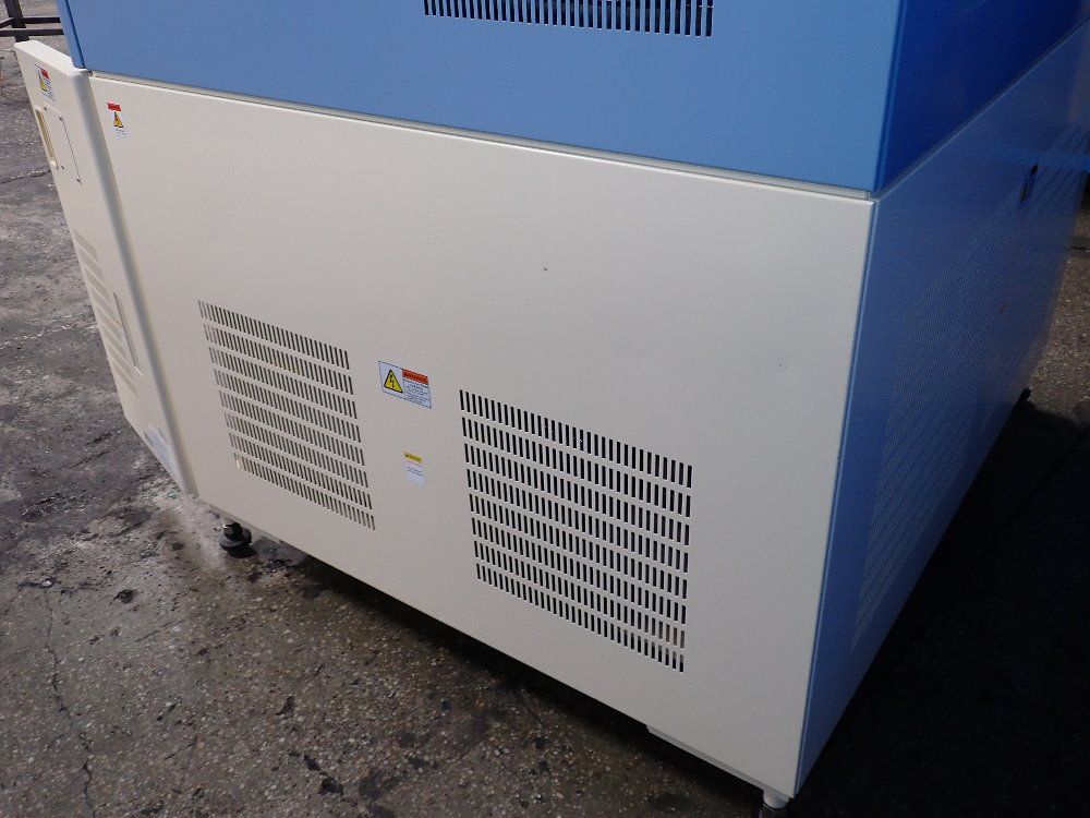 Iwaski Electric 28" X 12" X 10" Chamber Eye Super Uv Tester - Suv-w161