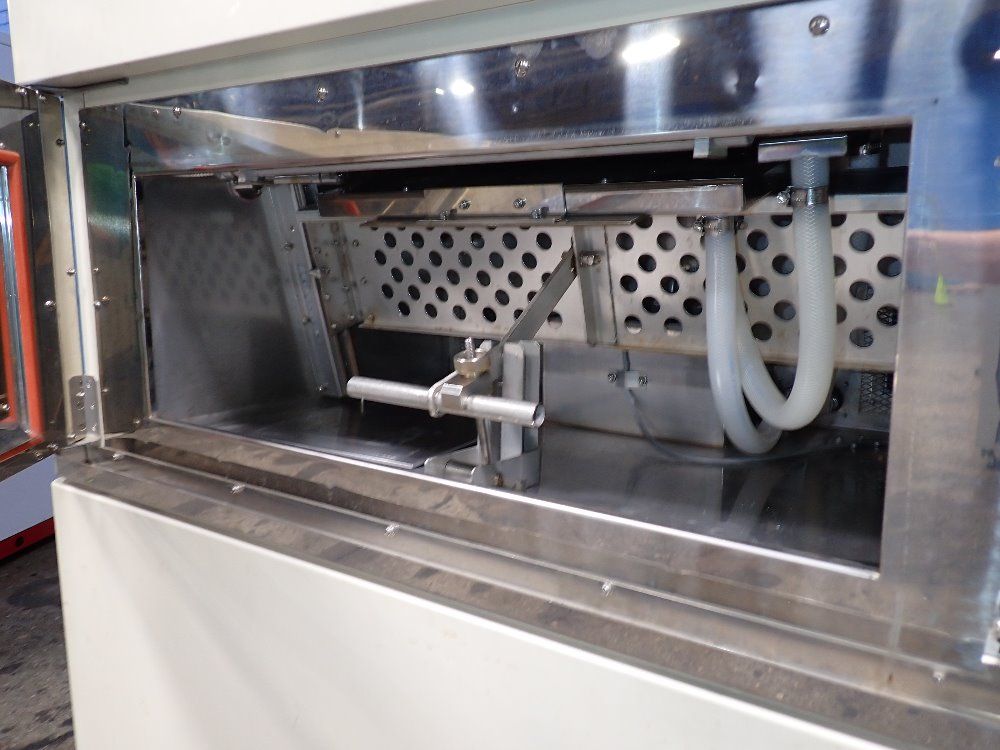 Iwaski Electric 28" X 12" X 10" Chamber Eye Super Uv Tester - Suv-w151