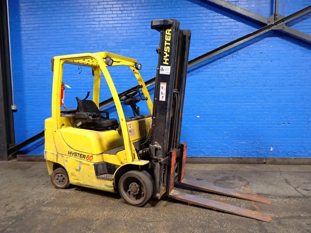 Hyster 5950 Lbs Propane Forklift - S60ft