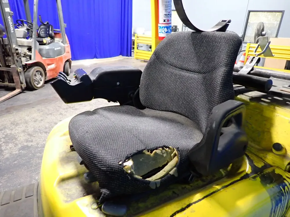 Hyster 5950 Lbs Propane Forklift - S60ft