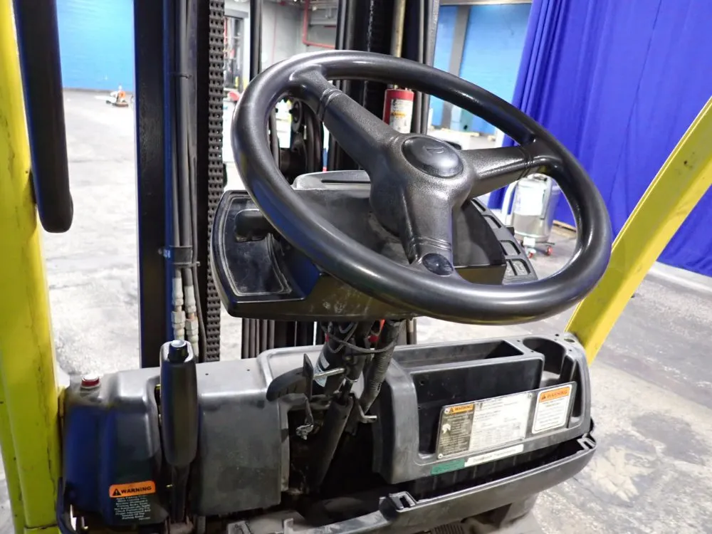 Hyster 5950 Lbs Propane Forklift - S60ft