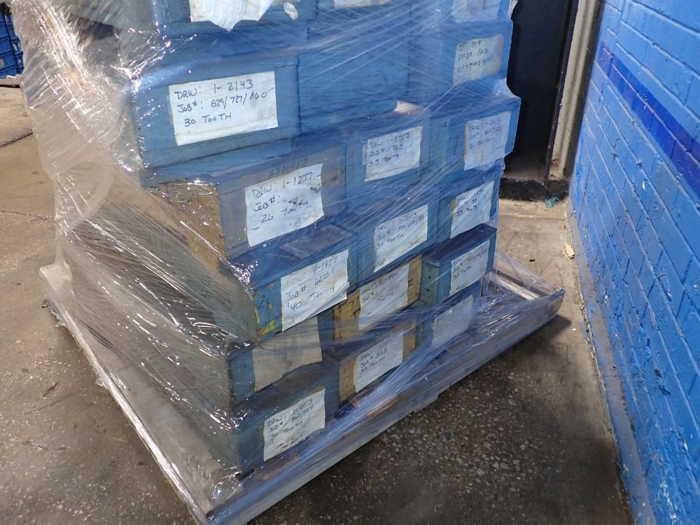  Wood Crates Whinged Lids