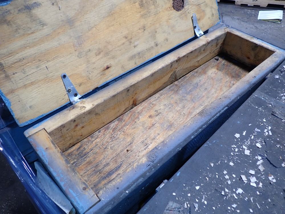  Wood Crates Whinged Lids