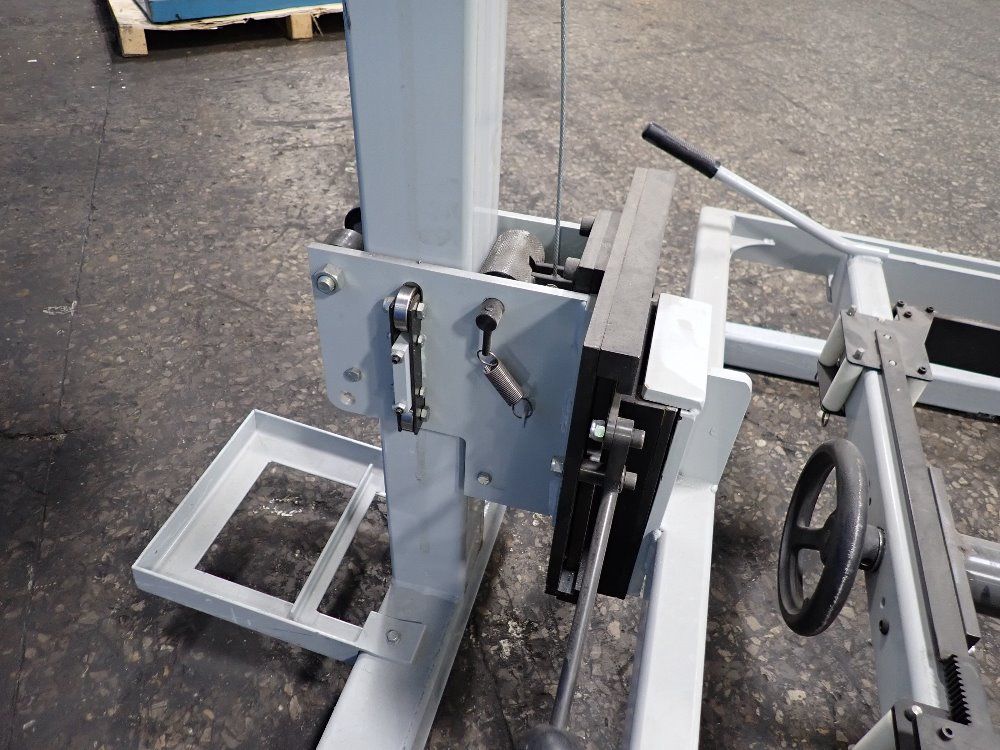 Readco Tilt Lift