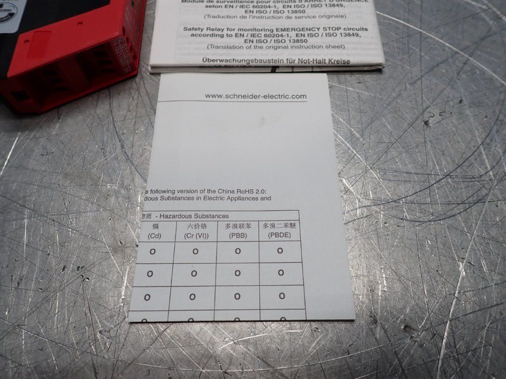 Schneider Electric Safety Relay